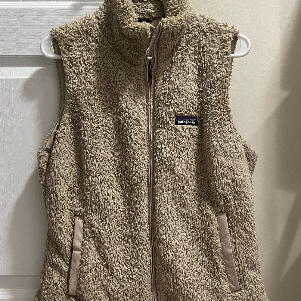 Patagonia Women’s Sherpa Fleece Vest - Beige